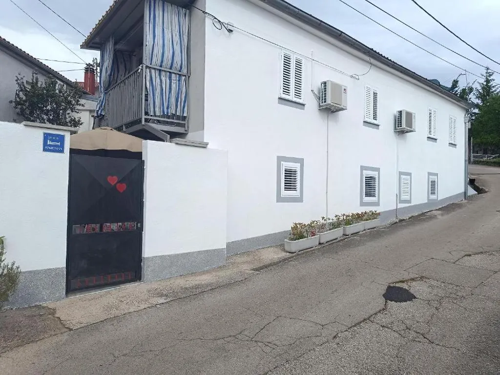 Studio Linda Cavle Croatia